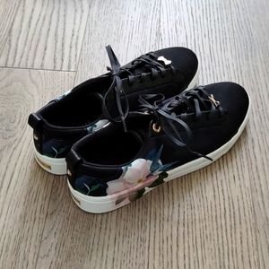 Ted Baker sneakers size 9.5 never worn